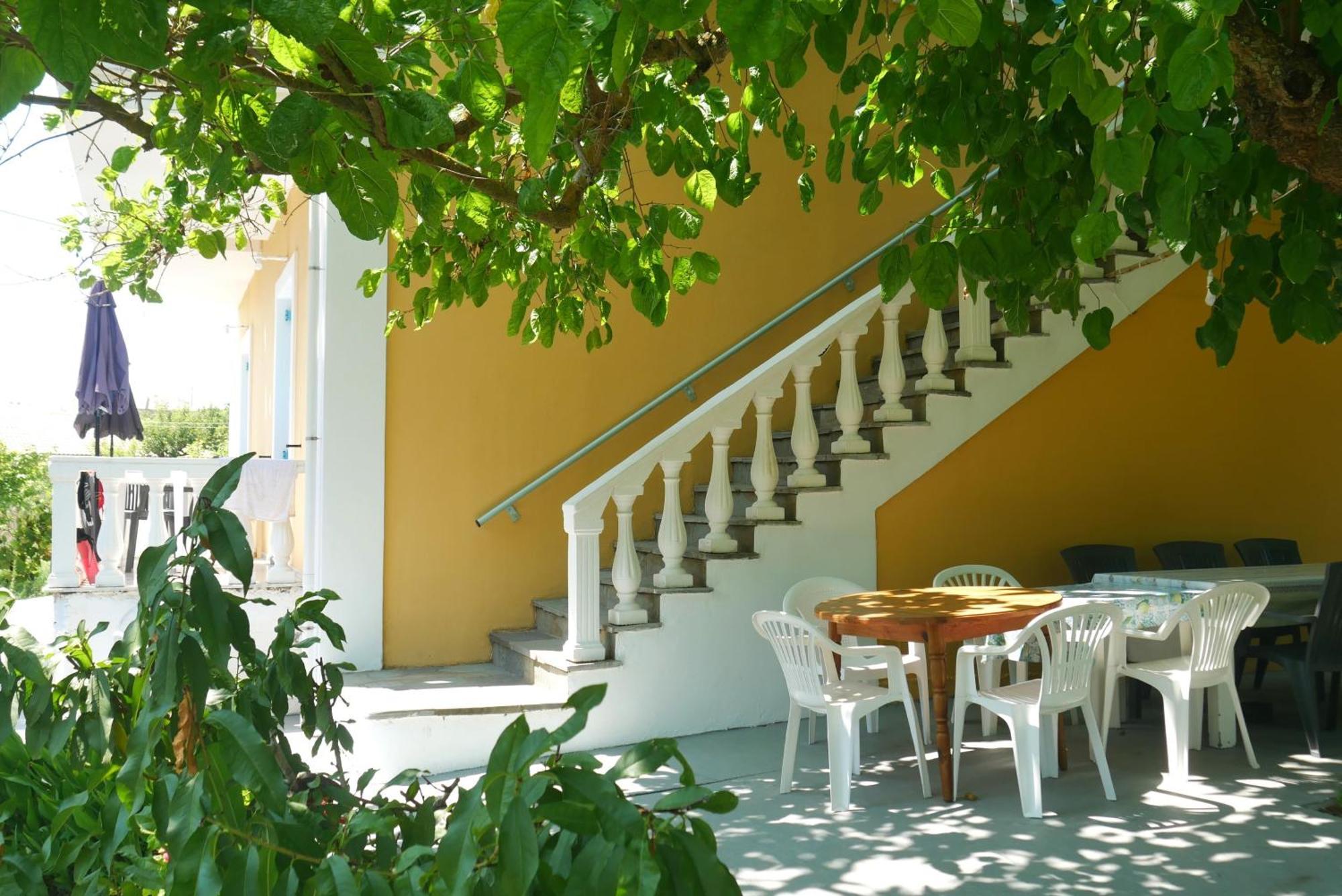 Villa Vania Gardenos Vitalades Bagian luar foto